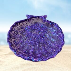 Resin Seashell Trinket/Jewelry Holder